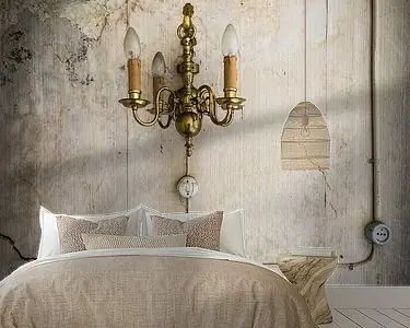 Oude lamp aan wand Niska cena