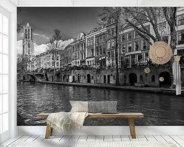 De Dom van Utrecht gezien vanaf de werf aan de Oudegracht in zwartwit Bezpieczna płatność