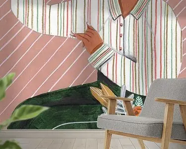 Vrouw in strepen heldere kleuren luister muziek Tani