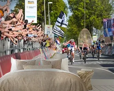 Oryginalny Mathieu van der Poel wint de Amstel Gold Race