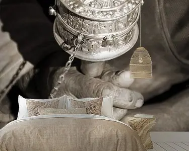 Boeddhistische gebedsmolen in werking Oferta