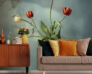 Wyprzedaż Vaas met tulpen in wabi-sabi stijl