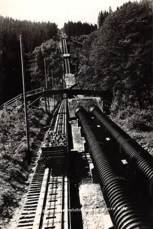 Wysoka jakość Oostenrijk Bergspoor met wagon St. Gallenkirch Montafon Fotokaart Spoorwegen Treinen Österreich Austria Europa HC56401
