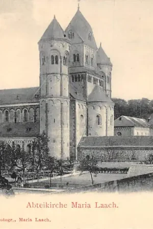 Duitsland Maria Laach Abteikirche 1900 Glees Deutschland Europa HC56083 Najlepsza cena