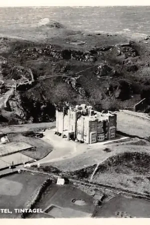 Nowość Engeland Tintagel King Arthur's Castle Hotel Luchtfoto Kasteel England Europa HC51136