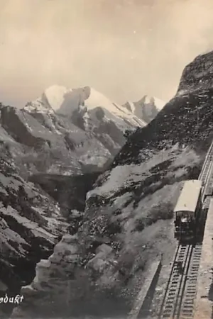 Zwitserland Fliesenbahn Hegernaip Viadukt Zug Spoorwegen Treinen Schweiz Suisse Switzerland EuropaHC49206 Kup teraz