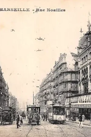 Autentyczny Frankrijk Marseille Rue Noailles met elektrische en paarden tram 1900 France Europa HC47786