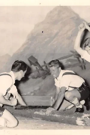 Popularny Oostenrijk Innsbruck Klingenschmid-Buhne Fotokaart Klederdracht Vintage Austria Österreich Europa HC45477