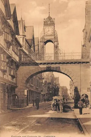 Rabat Engeland Chester Eastgate and East Gate Street England Europa HC44958