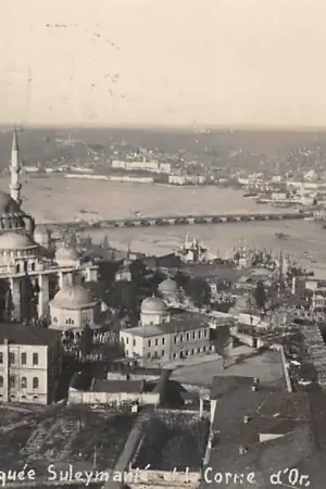 Kup teraz Turkije Constantinople Mosquee Suleymanie et la Corme d'Or Istanbul Turkye Türkiye Europa HC44790