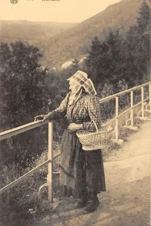 België Coo Ardennaise Klederdracht Ardennen Europa HC42548 Rabat