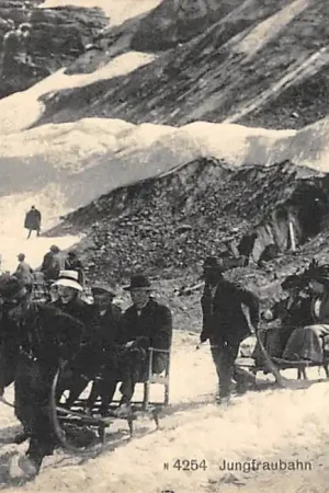 Zwitserland Jungfraubahn Schlitteln am Eigergletscher Slee Winter Sneeuw Suisse Schweiz Switzerland Europa HC42532 Rabat