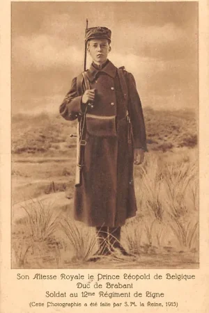 Promocja België WO1 1914-1918 Son Altesse Roayale le Prince Leopold de Belgique Duc de Brabant Soldat au 12me Regiment de Ligne Koningshuis Militair Europa HC42098