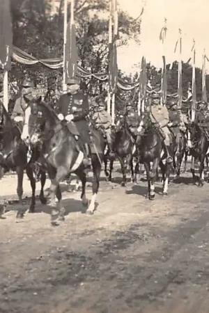 Frankrijk Parijs 14 Juli 1919 Arc de Triomphe Militair Parade Soldaten te paard France Europa HC41530 Popularny