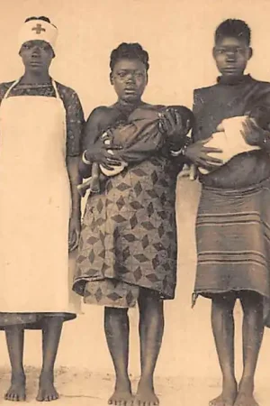 Congo Belge Pawa De twee eerstgeborenen in het moederhuis van het Rode Kruis te Pawa Croix Rouge Papaye België Afrika HC39609 Ostatnia szansa