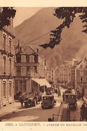 Ekspresowa dostawa Frankrijk Cauterets Avenue du Mamelon Vert Auto Hautes-Pyrénées Fotokaart France Europa HC38875