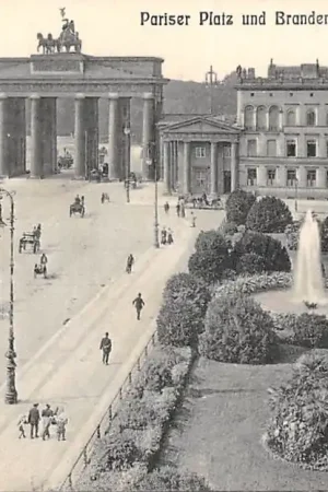 Duitsland Berlin Pariser Platz und Brandenburger Tor Deutschland Europa HC37735 Wyprzedaż