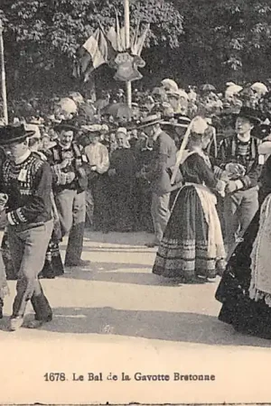 Szybka dostawa Frankrijk Vintage Le bal de la Gavotte Bretonne Klederdracht France Europa HC37394