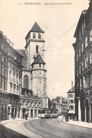 Autentyczny Frankrijk Strasbourg Tram 122 Lijn 4 Eglise Saint-Pierre-le-Vieux France Europa HC35289