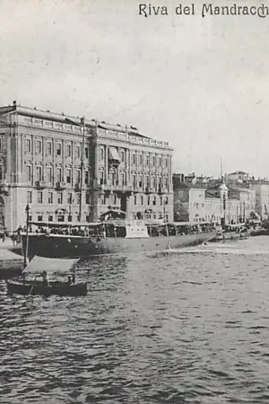 Oferta limitowana Italië Trieste Riva del Mandracchio e Palazzo del Lleyd Schepen Scheepvaart Italia Europa HC35049