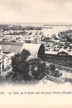 Italië Genova La citta ed il porto dal ferrazza Peloso Gregina Station Spoorwegen Italia Europa HC34934 Tani