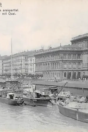 Wyprzedaż Hongarije Budapest Akademie der Wissenschaft mit Quai Scheepvaart Schepen Magyarország Hungary Europa HC34840