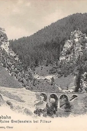 Zwitserland Albulabahn Greifenstein-Viadukt und Ruine Greigenstein bei Filisur Spoorwegen Schweiz Suisse Switzerland Europa HC34787 Promocja