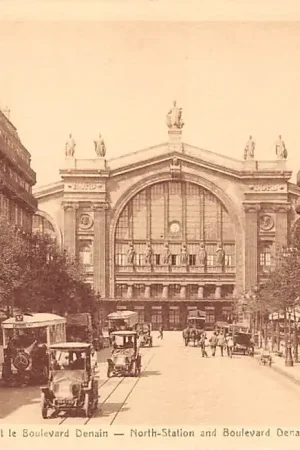 Bezpieczna płatność Frankrijk Paris La Gare du Nord et le Boulevard Denain Auto Bus Station Spoorwegen France Europa HC34425