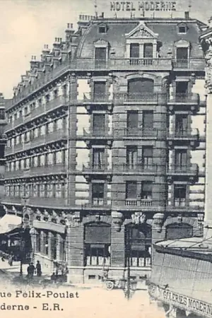 Zwitserland Grenoble La Rue Felix-Poulat et le Grand Hotel Moderne Tram Schweiz Suisse Switzerland HC33877 Rabat