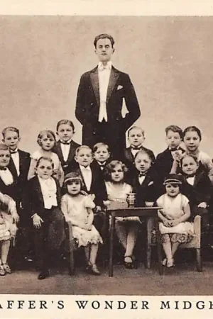 Bezpieczna płatność Engeland Chaffer's Wonder Midgets Lilliputters Circus Theater Engeland Europa HC33259