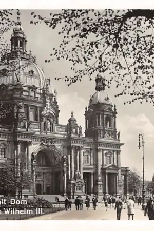 Promocja Duitsland Berlin Lustgarten mit Dom u. Denkmal Friedrich Wilhelm Wilhelm III 1933 Deutschland Europa HC33027