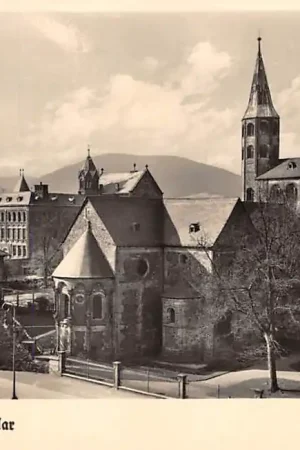 Duitsland Goslar Reichsbauernstadt Blick auf die Klosterkirche Deutschland Europa HC32917 Ostatnia szansa