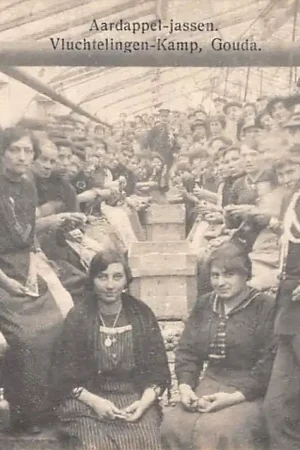 Tani Gouda Vluchtelingen-Kamp der Belgen Aardappel-jassen Graaf Florisweg 1914-1918 WO1 België HC31854