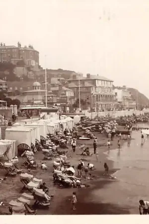 Engeland Isle of Wight Ventnor I.W. The Beach Fotokaart England Great Britain Europa HC29879 Oferta