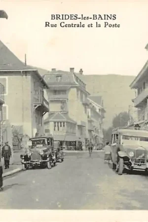 Frankrijk Brides-des-Bains Rue Centrale et la Poste Auto Bus France Europa HC27750 Zwrot pieniędzy