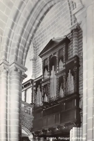 Oferta limitowana Portugal Evora Kathedraal Orgel uit 1562 gerestaureerd door Flentrop in 1967 Dispositie Kerk Europa HC24696