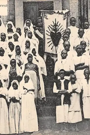 Autentyczny Tanzania Oost - Afrika Eerste Communikanten te Mhonda Missiën der Paters v.d. H. Geest Lier en Weert België Europa HC24069