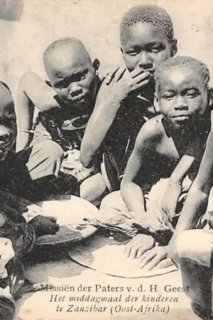 Popularny Tanzania Het middagmaal der kinderen te Zanzibar Oost - Afrika Apostolische school der Paters van den H. Geest Lier en Weert België Europa HC24065