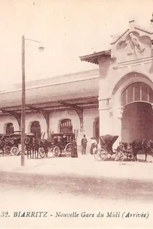 Wyprzedaż Franrijk Biarritz Nouvelle Gare du Midi (Arrive) met paard en wagen Station Spoorwegen France Europa HC22319