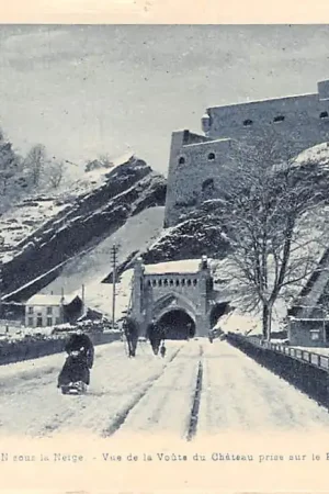 Bezpieczna płatność België Bouillon sous la neige Vue de la Voute du Chateau prise sur le pont\\