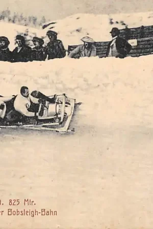 Kup teraz Duitsland Oberhof i. Th. Die grosse Kurve auf de Bobsleigh-Banh Bobslee Winter sport 1913 Deutschland Europa HC8541