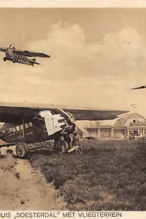 Zamów teraz Soesterberg Theehuis Soesterdal met vliegterrein Vliegveld Fokker Vliegtuigen Soest HC28161