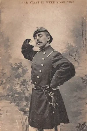 Premium Militair Daar staat ie weer voor niks 1906 Soldaat op wacht HC27881