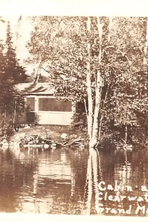 Tani USA Grand Marais Minnesota Cabin at Claerwater Lake Lodge Fotokaart 1953 Noord-Amerika HC26076