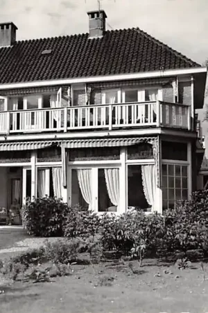 Oosterbeek bij Arnhem Utrechtsche Straat 17 Pension Hubertus Hoeve HC25890 Wyprzedaż