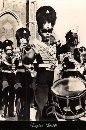 Delft Markt Taptoe Military Tattoo 1959 Militair Muziek KorpsHC25271 Wysoka jakość