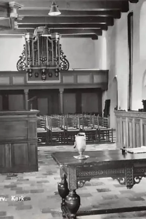 Kup teraz Ezinge Interieur Ned. Hervormde Kerk met orgel 1963 Westerkwartier Groningen HC24965