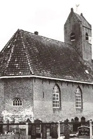 Oferta Veenwouden Ned. Hervormde Kerk met kerkhof HC24546