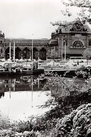 Groningen Hoofdstation 1962 Auto Bus Station Spoorwegen Binnenvaart schepen Scheepvaart HC23939 Tylko dziś