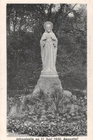 Tani Amsterdam Bagijnhof Intronisatie Monument op 11 Juni 1920 HC23739